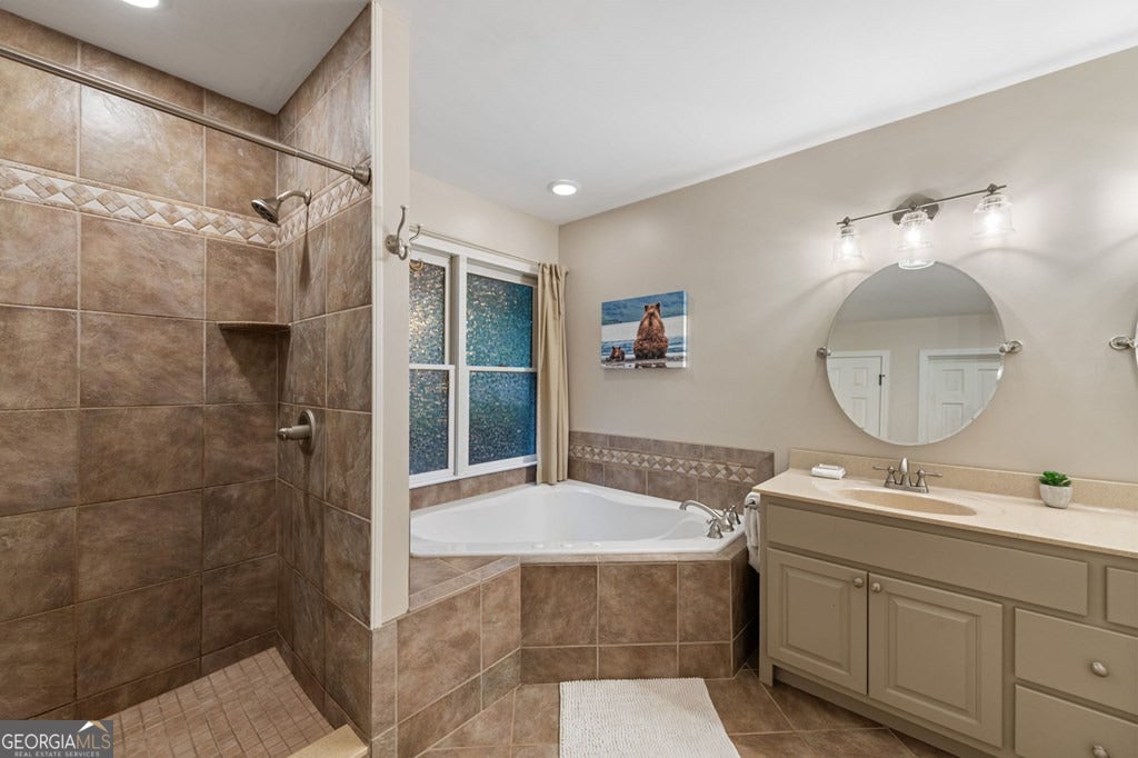 Blue Ridge, Georgia, 30513, United States, 4 Bedrooms Bedrooms, ,3 BathroomsBathrooms,Residential,Active,1945256