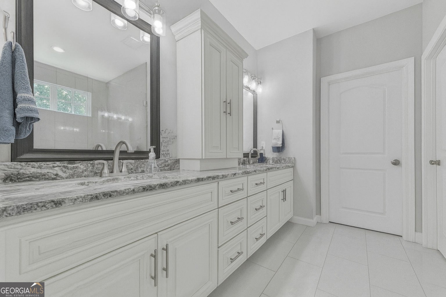 Ellijay, Georgia, 30540, United States, 4 Bedrooms Bedrooms, ,5 BathroomsBathrooms,Residential,Active,1913021