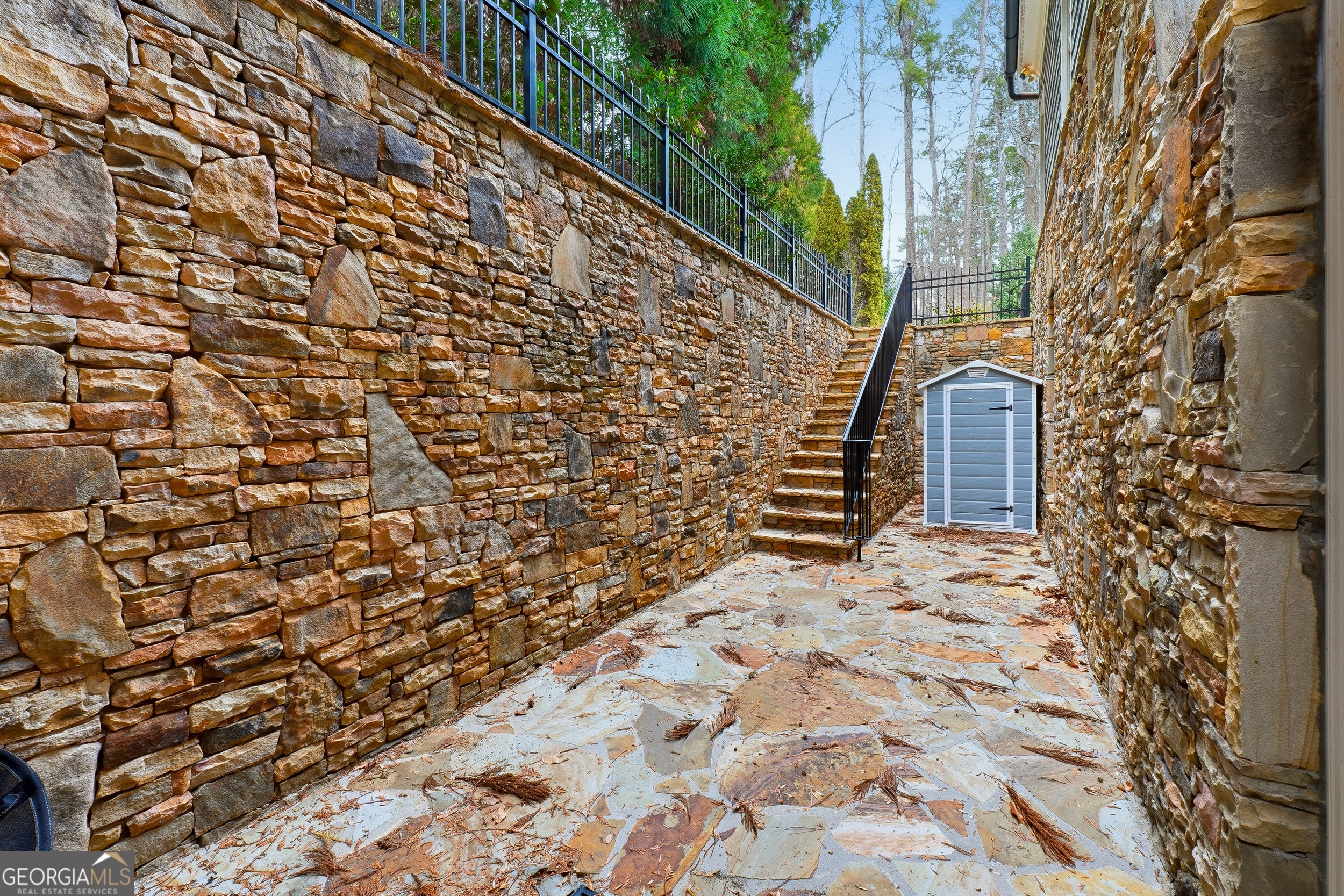 Kennesaw, Georgia, 30152, United States, 6 Bedrooms Bedrooms, ,8 BathroomsBathrooms,Residential,Active,2009375