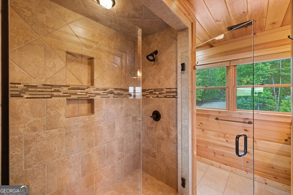 Mineral Bluff, Georgia, 30559, United States, 4 Bedrooms Bedrooms, ,5 BathroomsBathrooms,Residential,Active,2044577