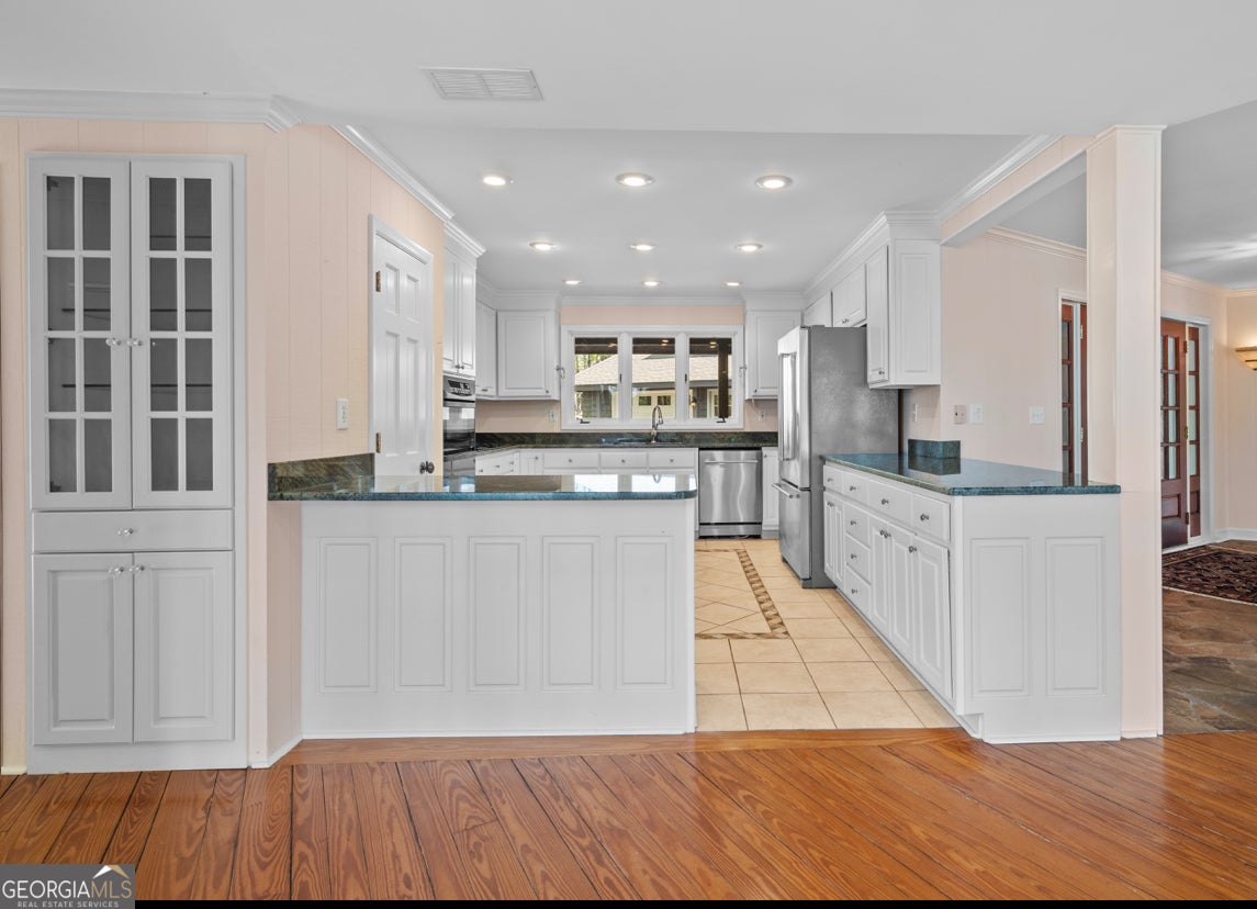 Big Canoe, Georgia, 30143, United States, 4 Bedrooms Bedrooms, ,4 BathroomsBathrooms,Residential,Active,1969757