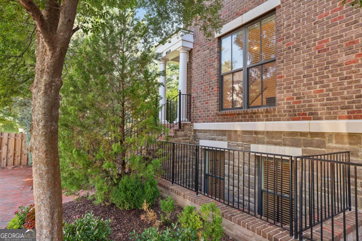 Alpharetta, Georgia, 30009, United States, 3 Bedrooms Bedrooms, ,4 BathroomsBathrooms,Residential,Active,1899885