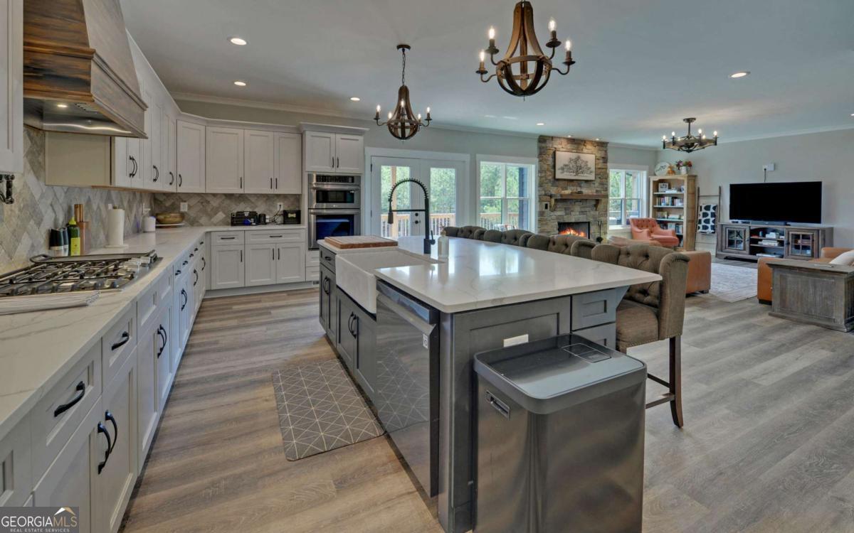 Jasper, Georgia, 30143, United States, 5 Bedrooms Bedrooms, ,5 BathroomsBathrooms,Residential,Active,1941117