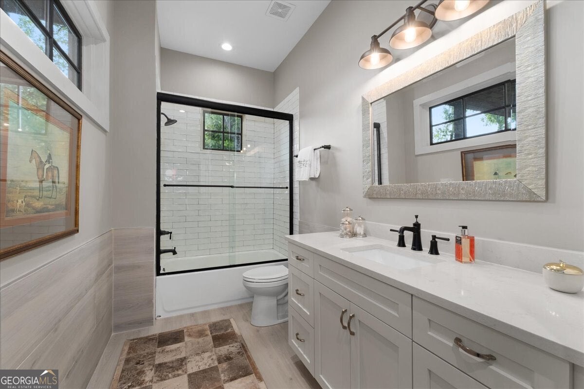 Ellijay, Georgia, 30540, United States, 5 Bedrooms Bedrooms, ,7 BathroomsBathrooms,Residential,Active,1952483