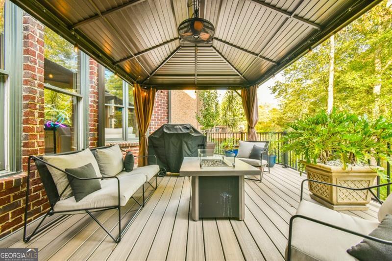 Hoschton, Georgia, 30548, United States, 5 Bedrooms Bedrooms, ,6 BathroomsBathrooms,Residential,Active,2011443