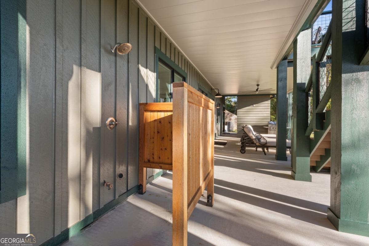 Ellijay, Georgia, 30536, United States, 3 Bedrooms Bedrooms, ,4 BathroomsBathrooms,Residential,Active,1968415