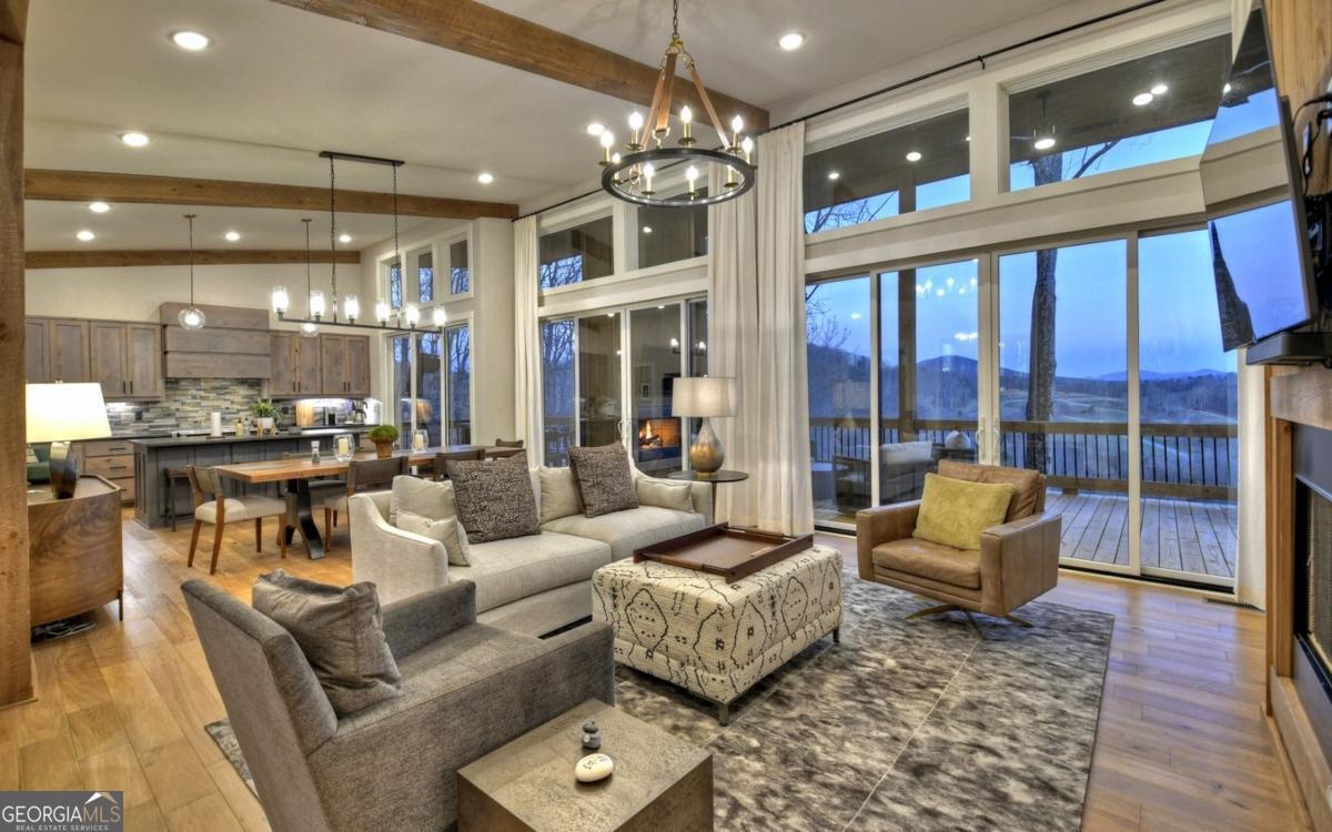 Morganton, Georgia, 30560, United States, 3 Bedrooms Bedrooms, ,4 BathroomsBathrooms,Residential,Active,2010579