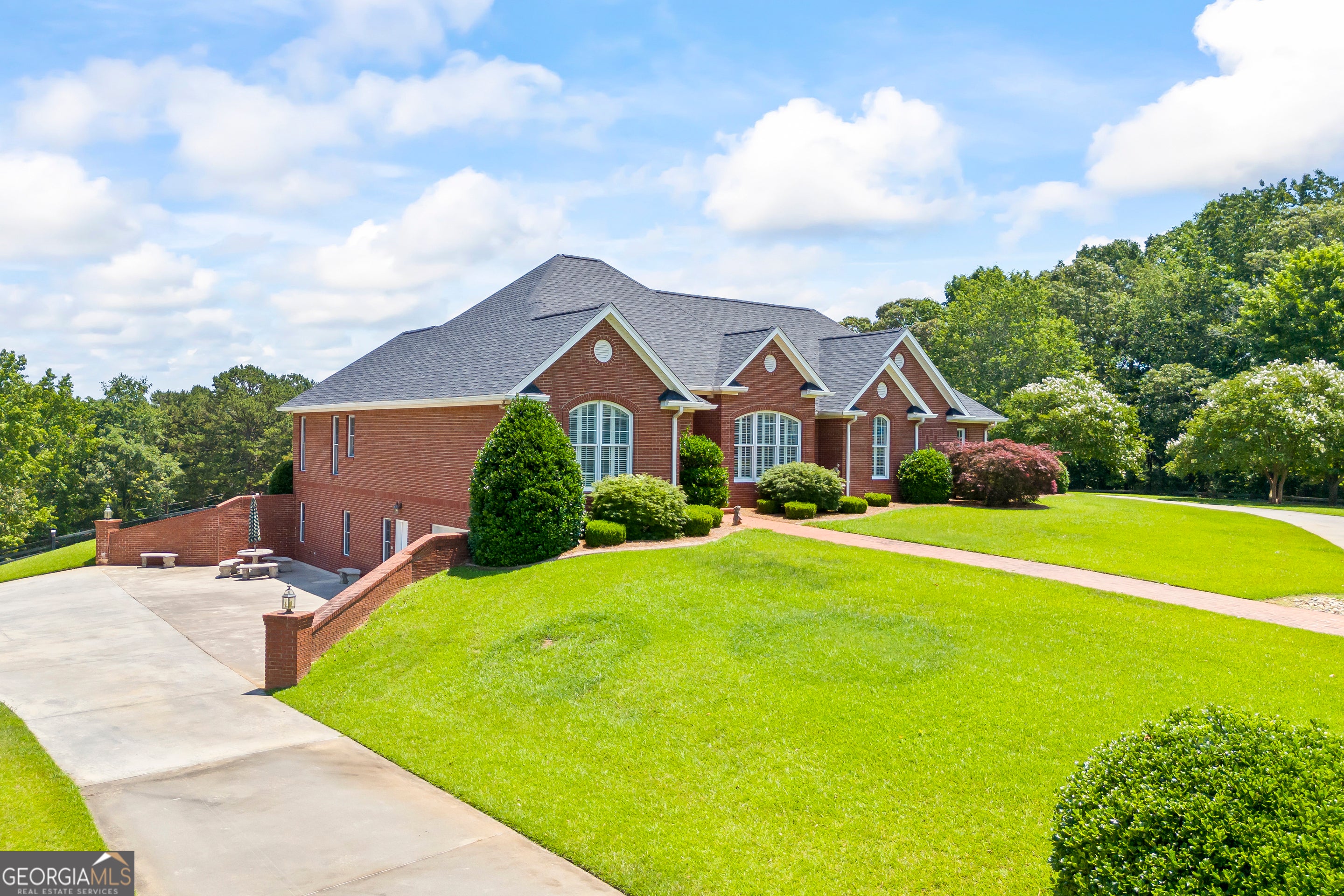 Lavonia, Georgia, 30553, United States, 5 Bedrooms Bedrooms, ,5 BathroomsBathrooms,Residential,Active,1862896