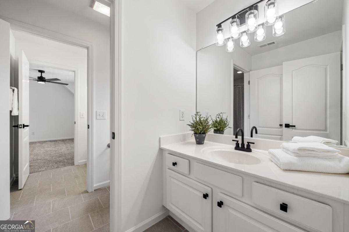 Canton, Georgia, 30114, United States, 5 Bedrooms Bedrooms, ,5 BathroomsBathrooms,Residential,Active,1823975