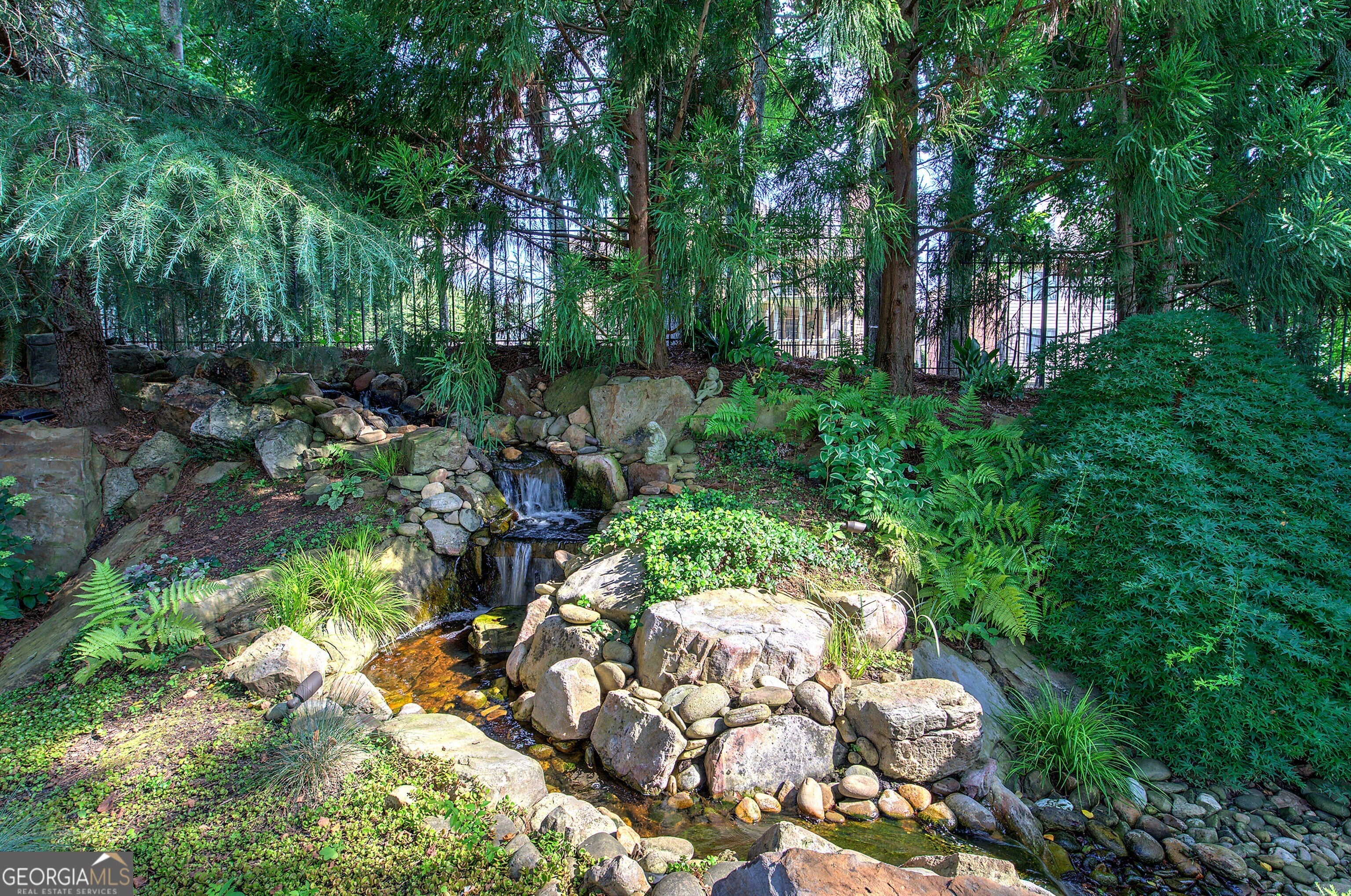 Kennesaw, Georgia, 30152, United States, 6 Bedrooms Bedrooms, ,7 BathroomsBathrooms,Residential,Active,1967313