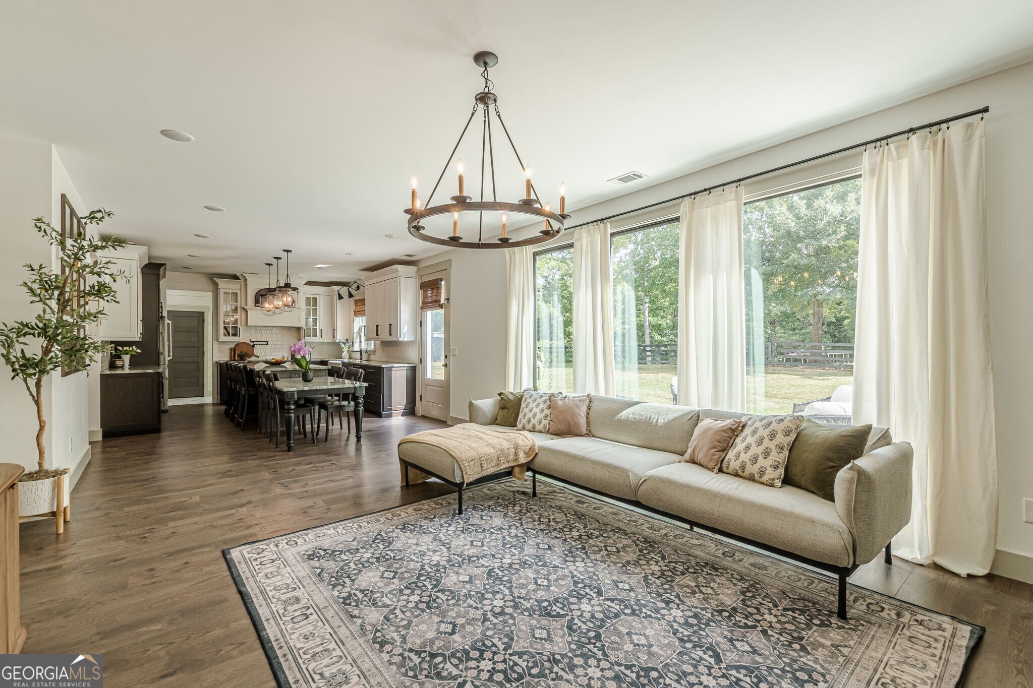 Douglasville, Georgia, 30134, United States, 4 Bedrooms Bedrooms, ,3 BathroomsBathrooms,Residential,Active,1888992