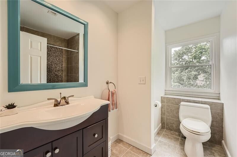 Roswell, Georgia, 30075, United States, 6 Bedrooms Bedrooms, ,6 BathroomsBathrooms,Residential,Active,2015432