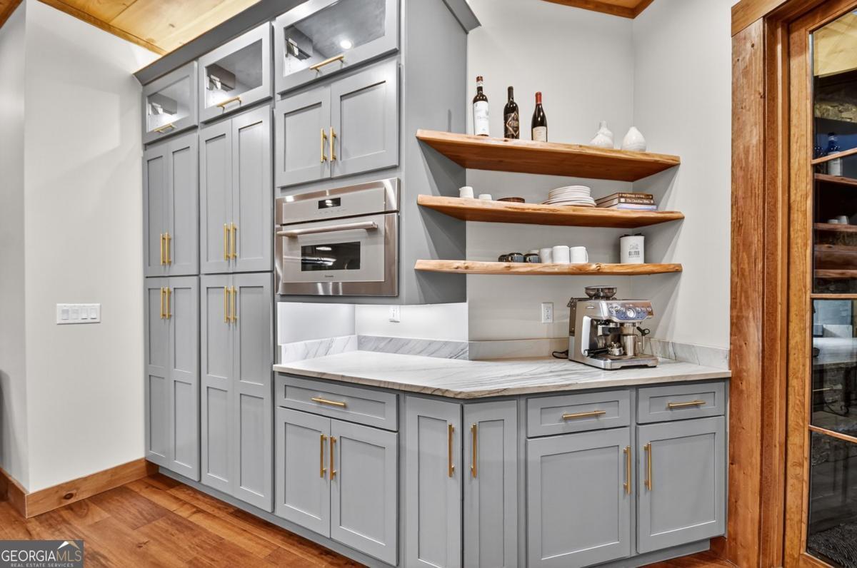 Blue Ridge, Georgia, 30513, United States, 5 Bedrooms Bedrooms, ,5 BathroomsBathrooms,Residential,Active,2003557