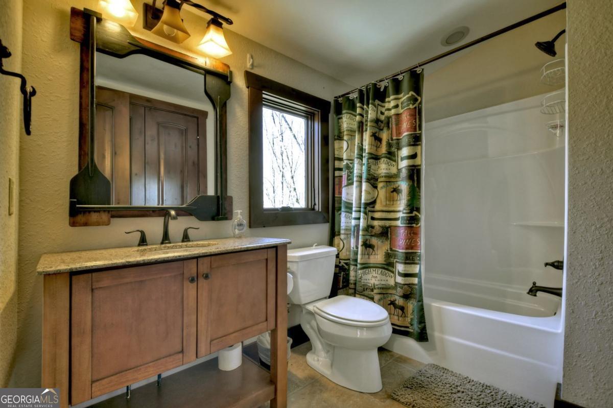 Ellijay, Georgia, 30536, United States, 5 Bedrooms Bedrooms, ,6 BathroomsBathrooms,Residential,Active,1953697