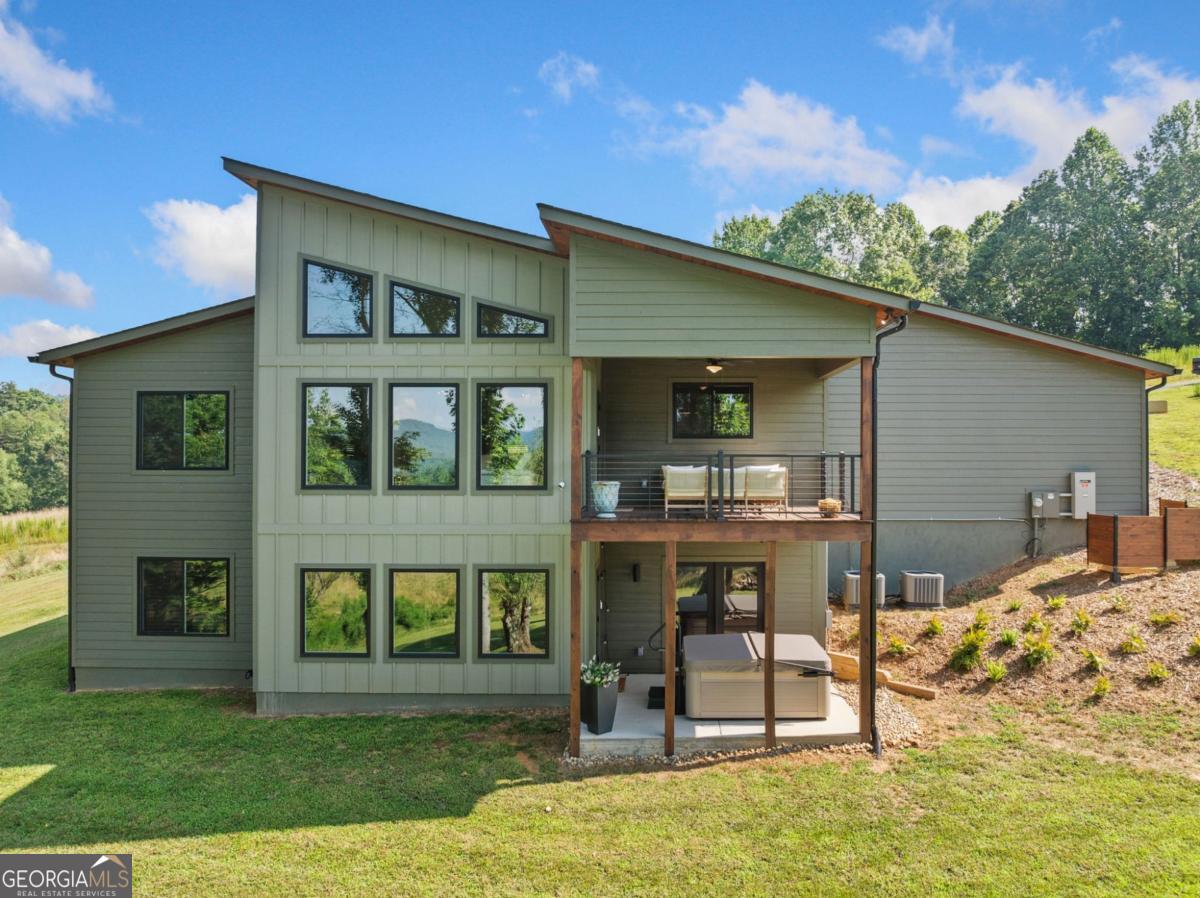 Morganton, Georgia, 30560, United States, 4 Bedrooms Bedrooms, ,4 BathroomsBathrooms,Residential,Active,1929674