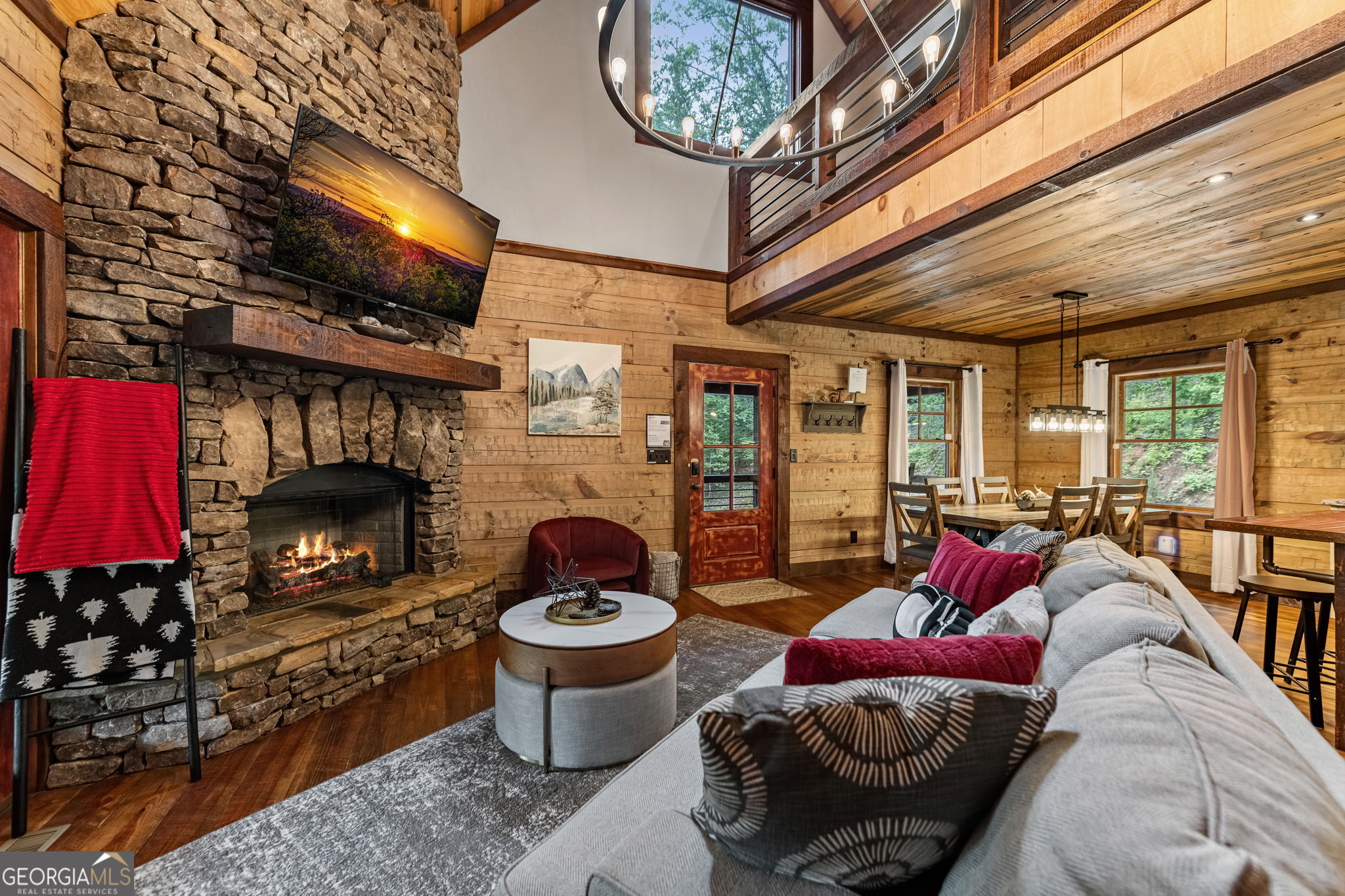 Blue Ridge, Georgia, 30513, United States, 3 Bedrooms Bedrooms, ,3 BathroomsBathrooms,Residential,Active,2045614