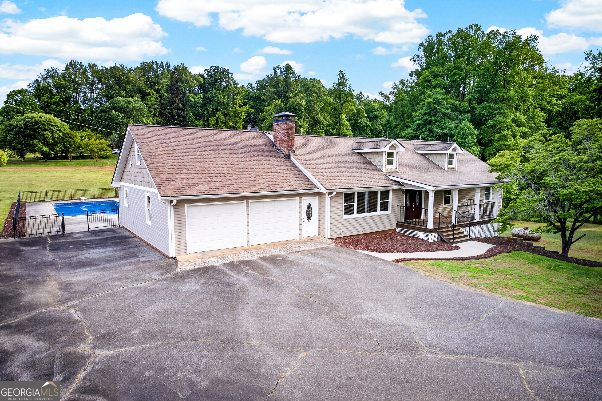Dahlonega, Georgia, 30533, United States, 5 Bedrooms Bedrooms, ,4 BathroomsBathrooms,Residential,Active,2044583