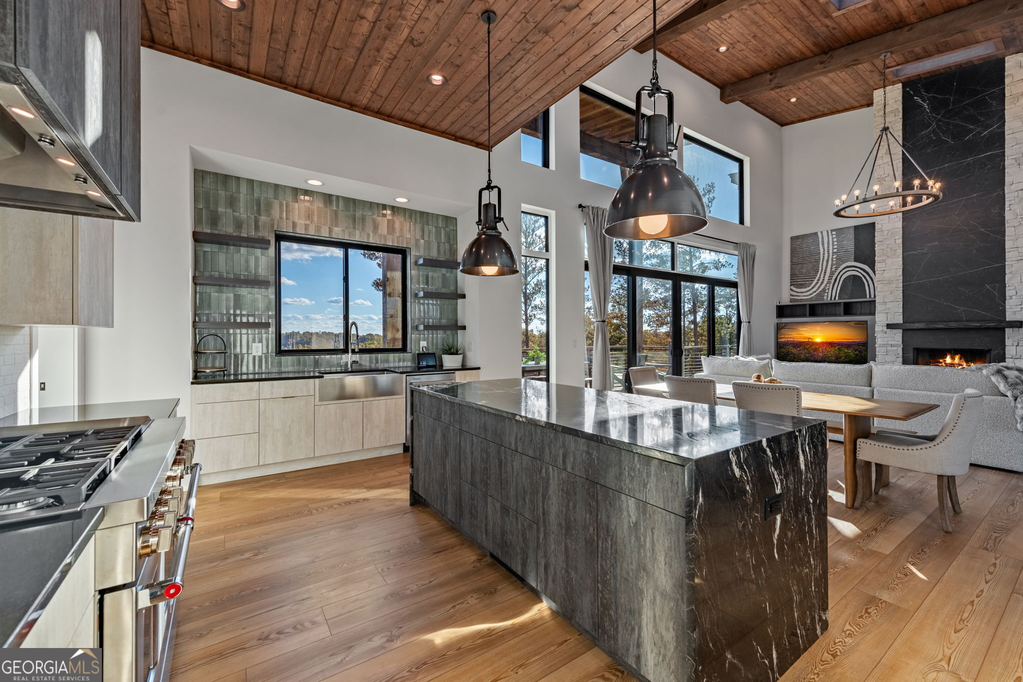 Ellijay, Georgia, 30540, United States, 4 Bedrooms Bedrooms, ,3 BathroomsBathrooms,Residential,Active,1986866