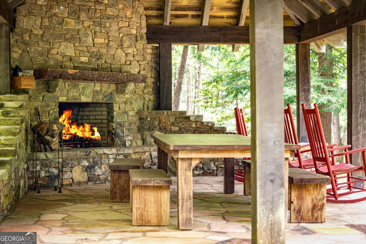 Ellijay, Georgia, 30536, United States, ,4 BathroomsBathrooms,Residential,Active,1806919