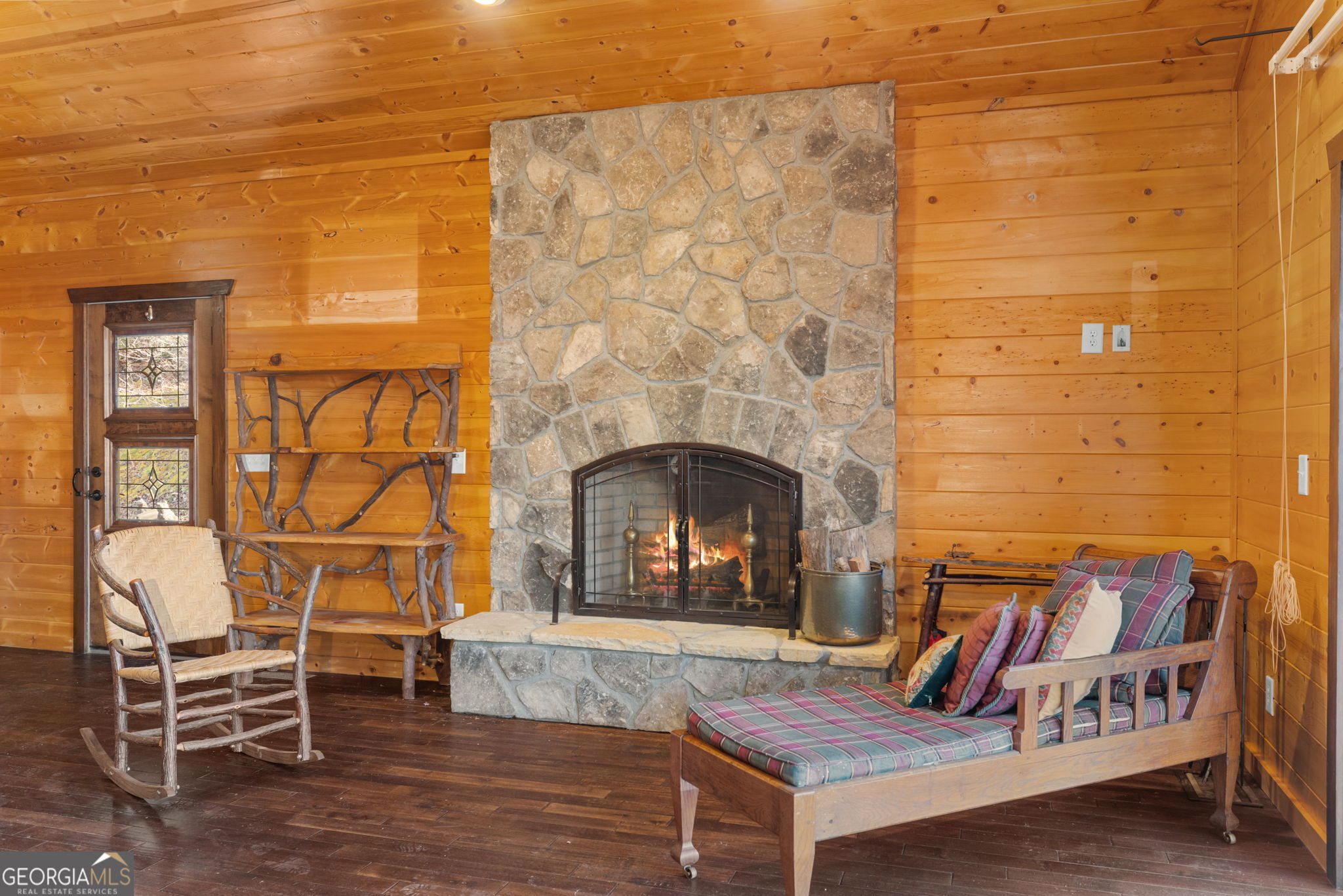 Clarkesville, Georgia, 30523, United States, 3 Bedrooms Bedrooms, ,4 BathroomsBathrooms,Residential,Active,2007020