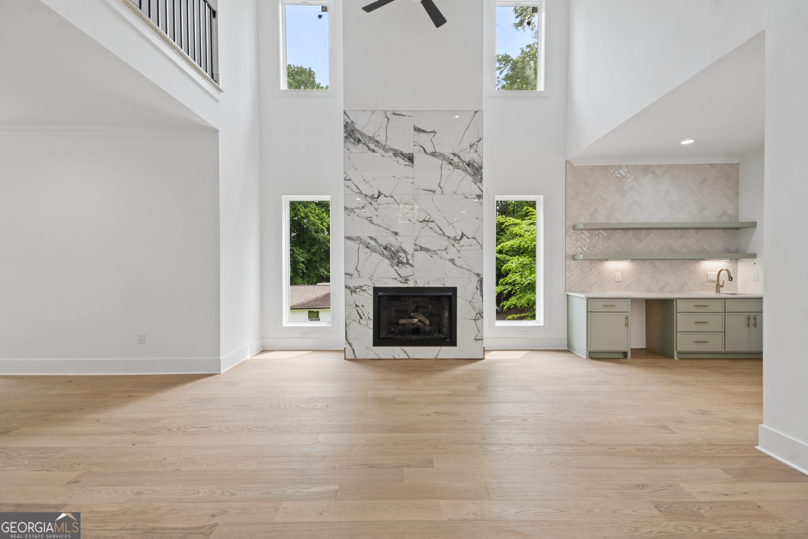 Alpharetta, Georgia, 30022, United States, 5 Bedrooms Bedrooms, ,4 BathroomsBathrooms,Residential,Active,2044146