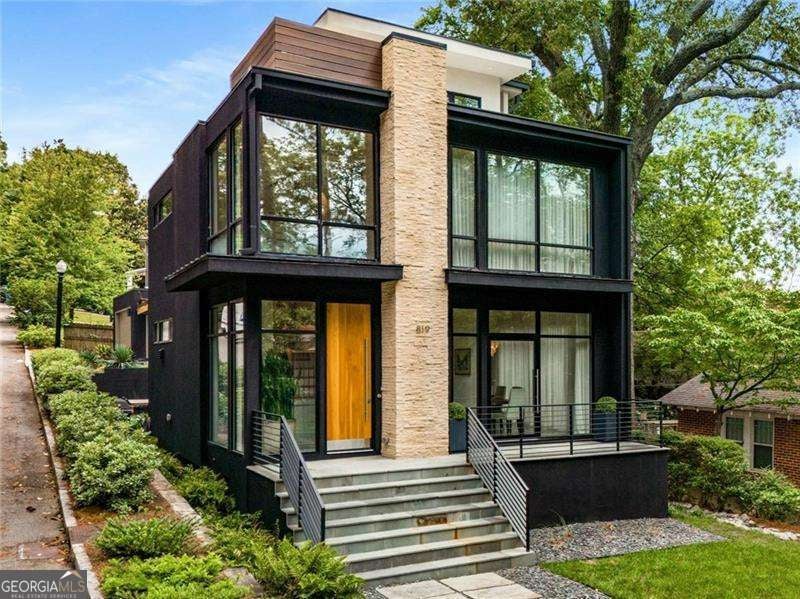 Atlanta, Georgia, 30306, United States, 4 Bedrooms Bedrooms, ,4 BathroomsBathrooms,Residential,Active,1828965
