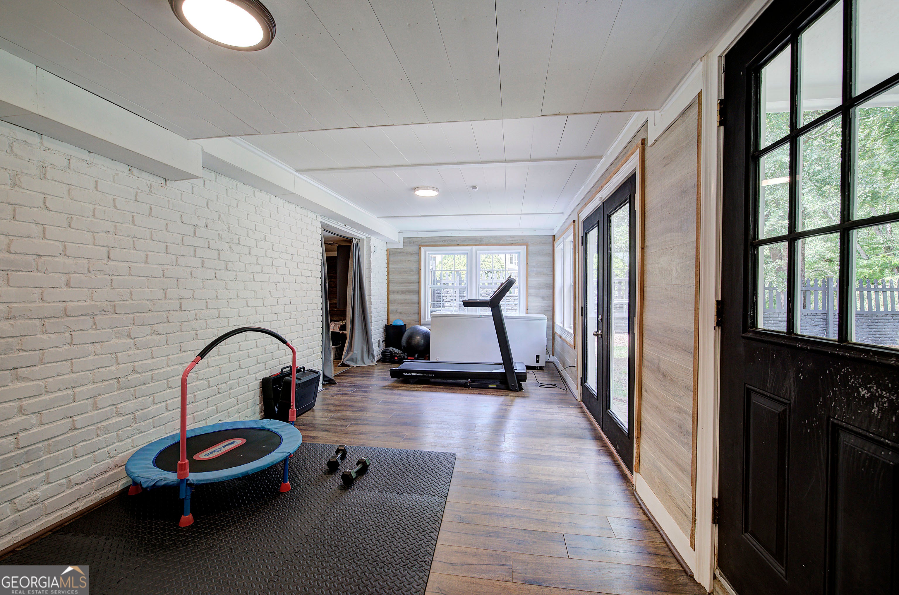 Marietta, Georgia, 30068, United States, 6 Bedrooms Bedrooms, ,5 BathroomsBathrooms,Residential,Active,2044581