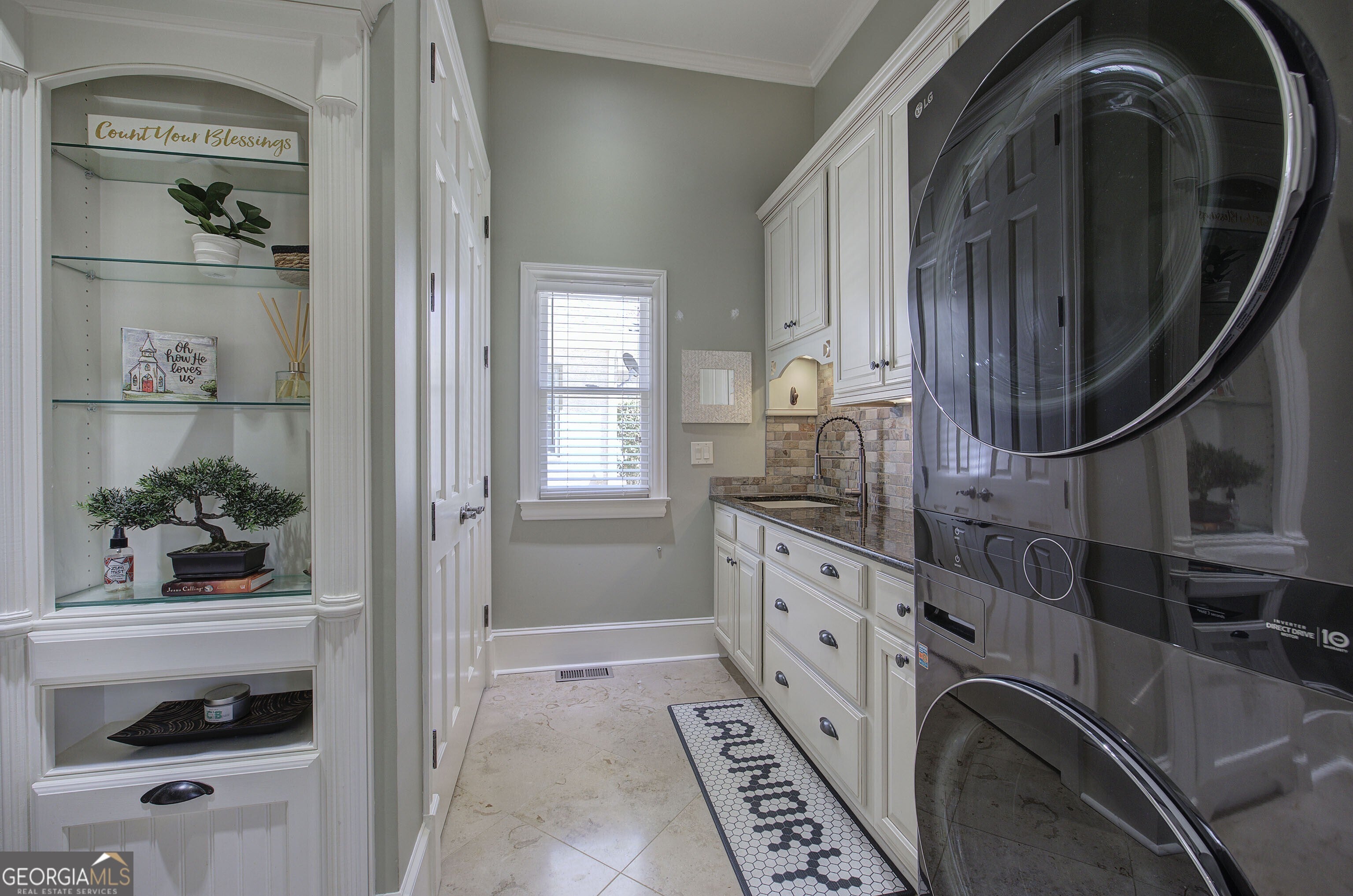 Kennesaw, Georgia, 30152, United States, 6 Bedrooms Bedrooms, ,7 BathroomsBathrooms,Residential,Active,2006828