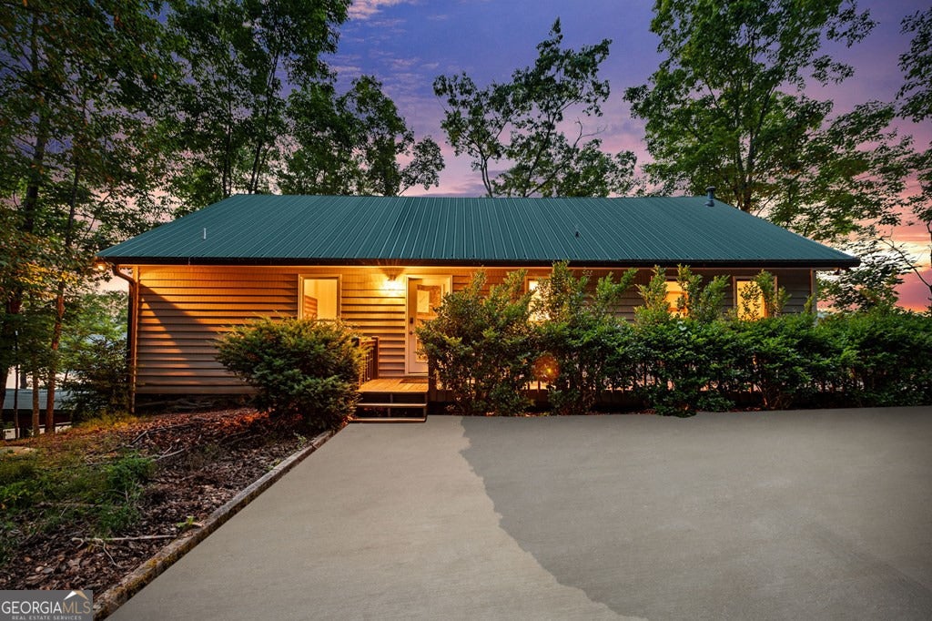 Morganton, Georgia, 30560, United States, 4 Bedrooms Bedrooms, ,3 BathroomsBathrooms,Residential,Pending,1859386