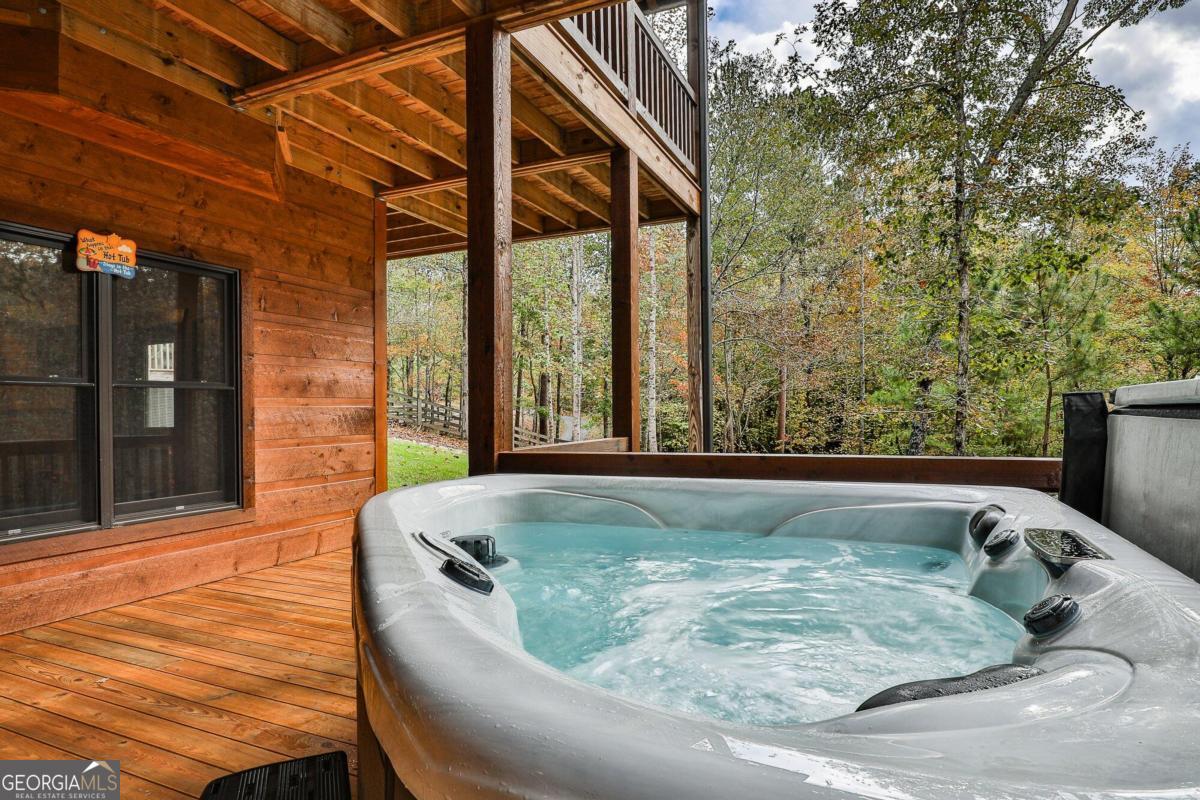 Talking Rock, Georgia, 30175, United States, 5 Bedrooms Bedrooms, ,5 BathroomsBathrooms,Residential,Active,1914617