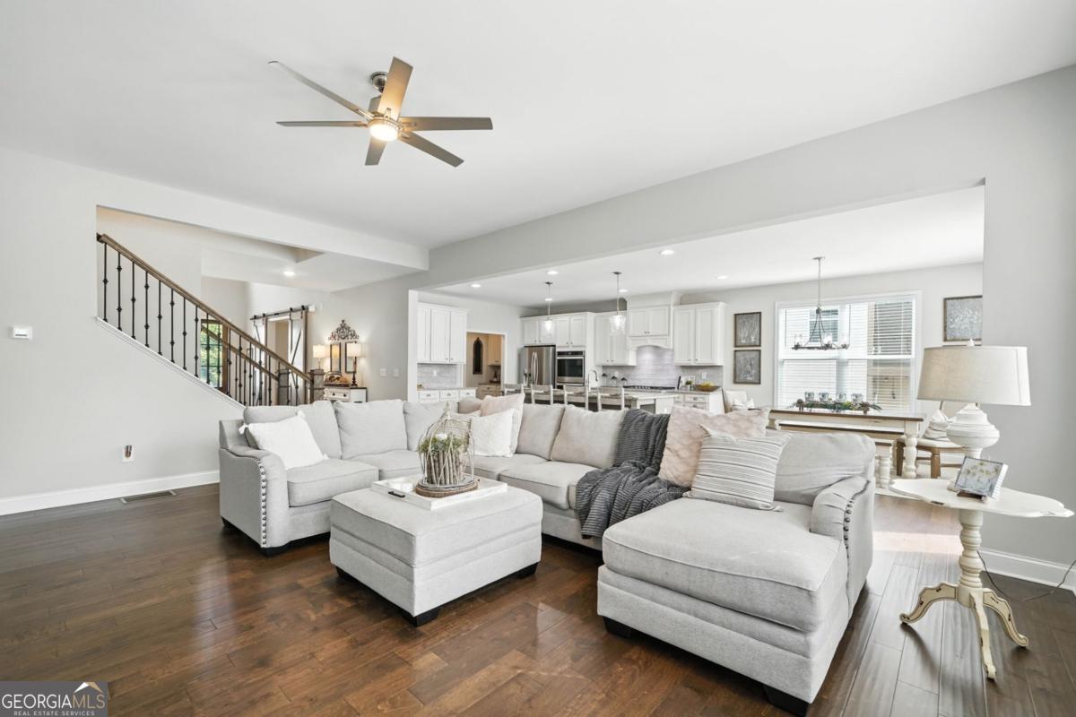 Canton, Georgia, 30115, United States, 7 Bedrooms Bedrooms, ,4 BathroomsBathrooms,Residential,Active,1936405