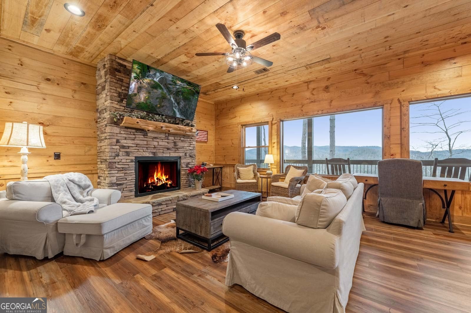 Blue Ridge, Georgia, 30513, United States, 4 Bedrooms Bedrooms, ,4 BathroomsBathrooms,Residential,Active,1972192