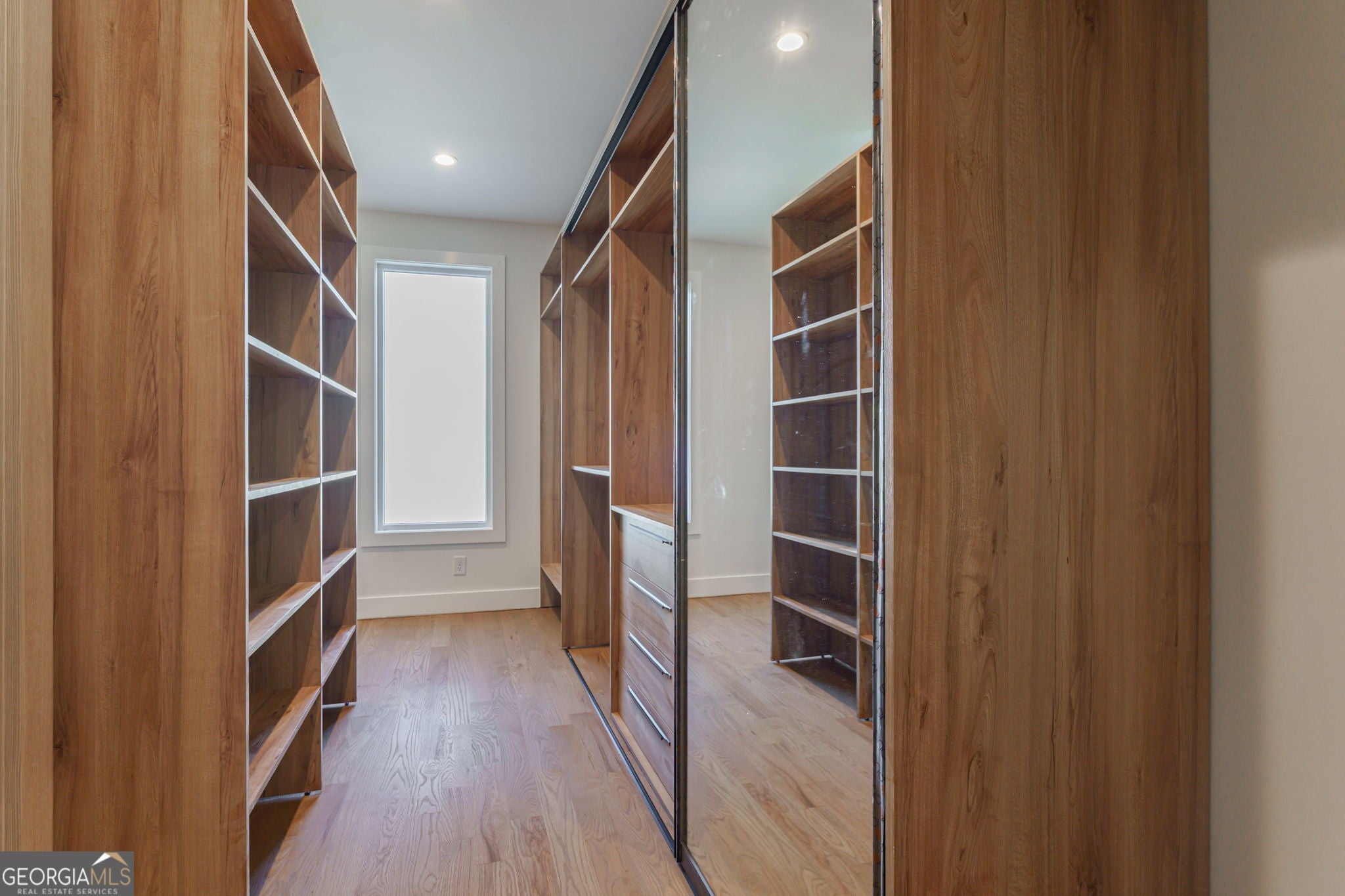 Cumming, Georgia, 30041, United States, 4 Bedrooms Bedrooms, ,4 BathroomsBathrooms,Residential,Active,1969675