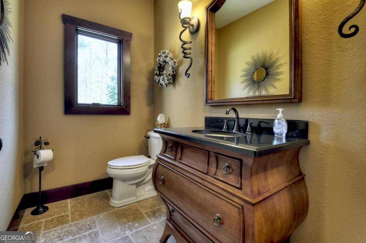 Ellijay, Georgia, 30536, United States, 5 Bedrooms Bedrooms, ,6 BathroomsBathrooms,Residential,Active,1953697