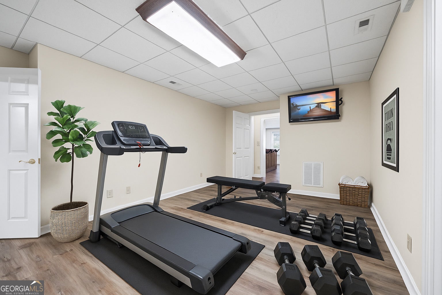 Lavonia, Georgia, 30553, United States, 5 Bedrooms Bedrooms, ,5 BathroomsBathrooms,Residential,Active,1862896