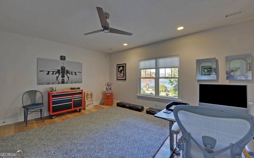 Hiawassee, Georgia, 30546, United States, 8 Bedrooms Bedrooms, ,6 BathroomsBathrooms,Residential,Active,1821963