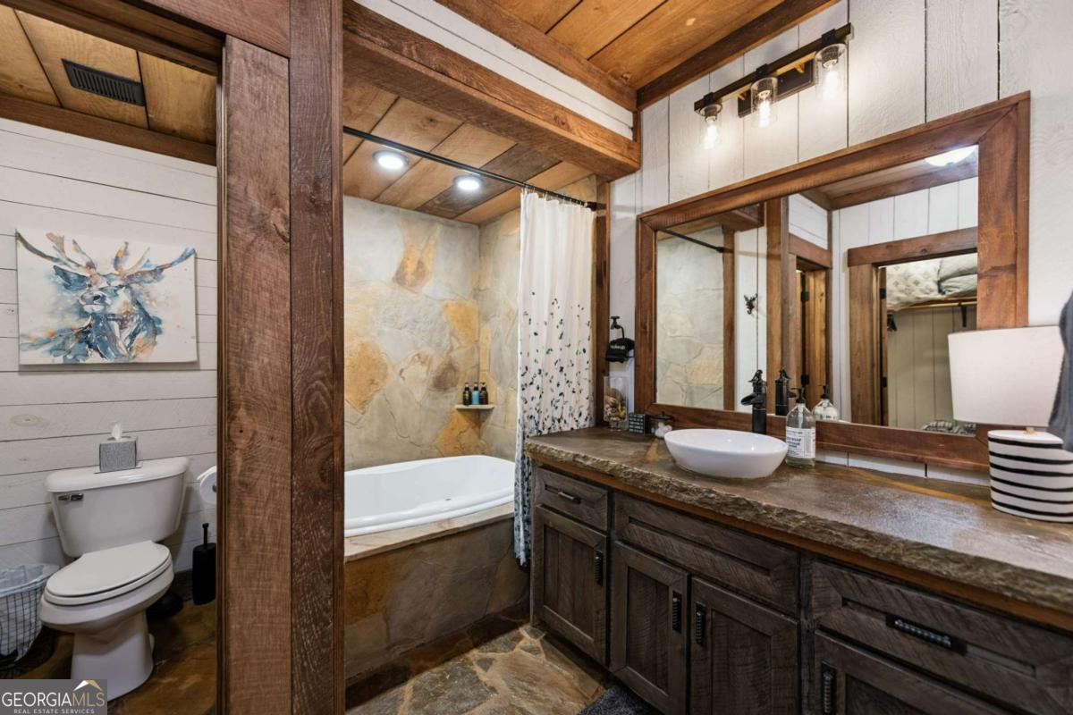 Blue Ridge, Georgia, 30513, United States, 3 Bedrooms Bedrooms, ,5 BathroomsBathrooms,Residential,Active,2006916