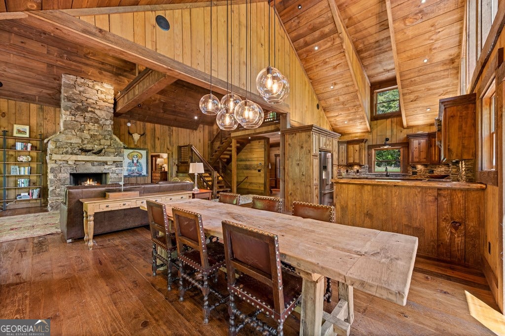 Cherry Log, Georgia, 30522, United States, 5 Bedrooms Bedrooms, ,5 BathroomsBathrooms,Residential,Active,2045694