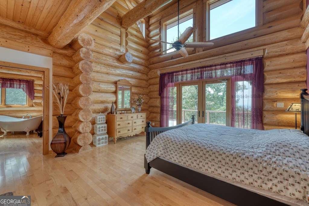 Blairsville, Georgia, 30512, United States, 4 Bedrooms Bedrooms, ,6 BathroomsBathrooms,Residential,Active,1936094