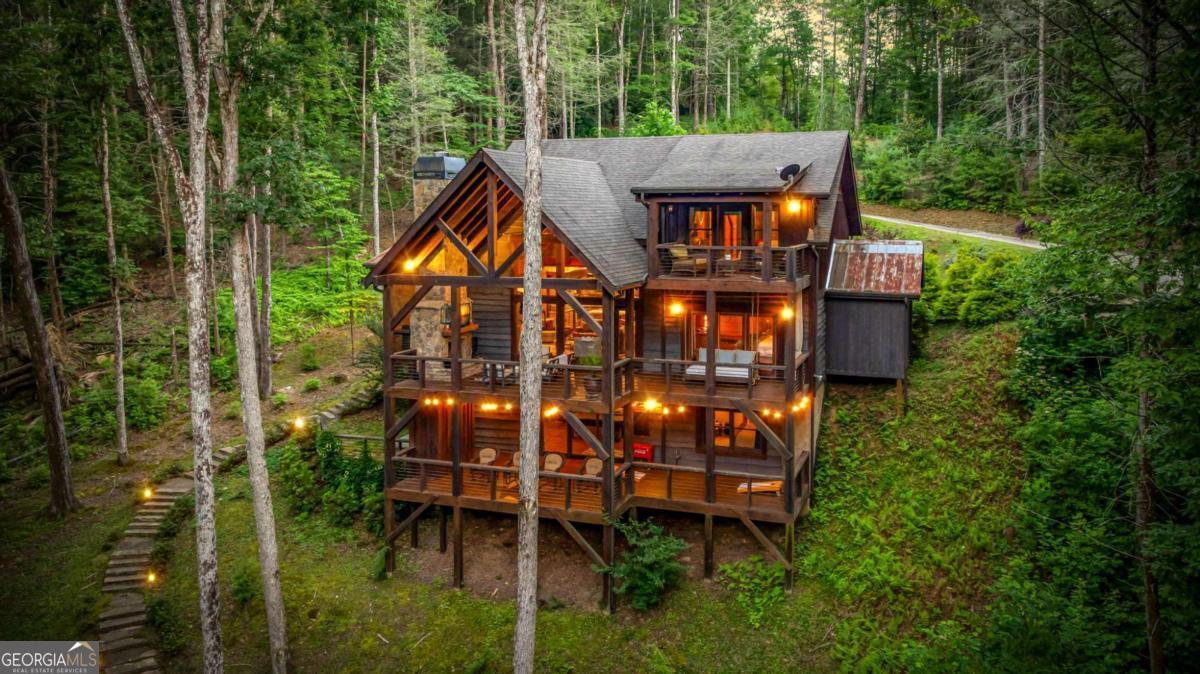 Blue Ridge, Georgia, 30513, United States, 3 Bedrooms Bedrooms, ,5 BathroomsBathrooms,Residential,Active,2006916