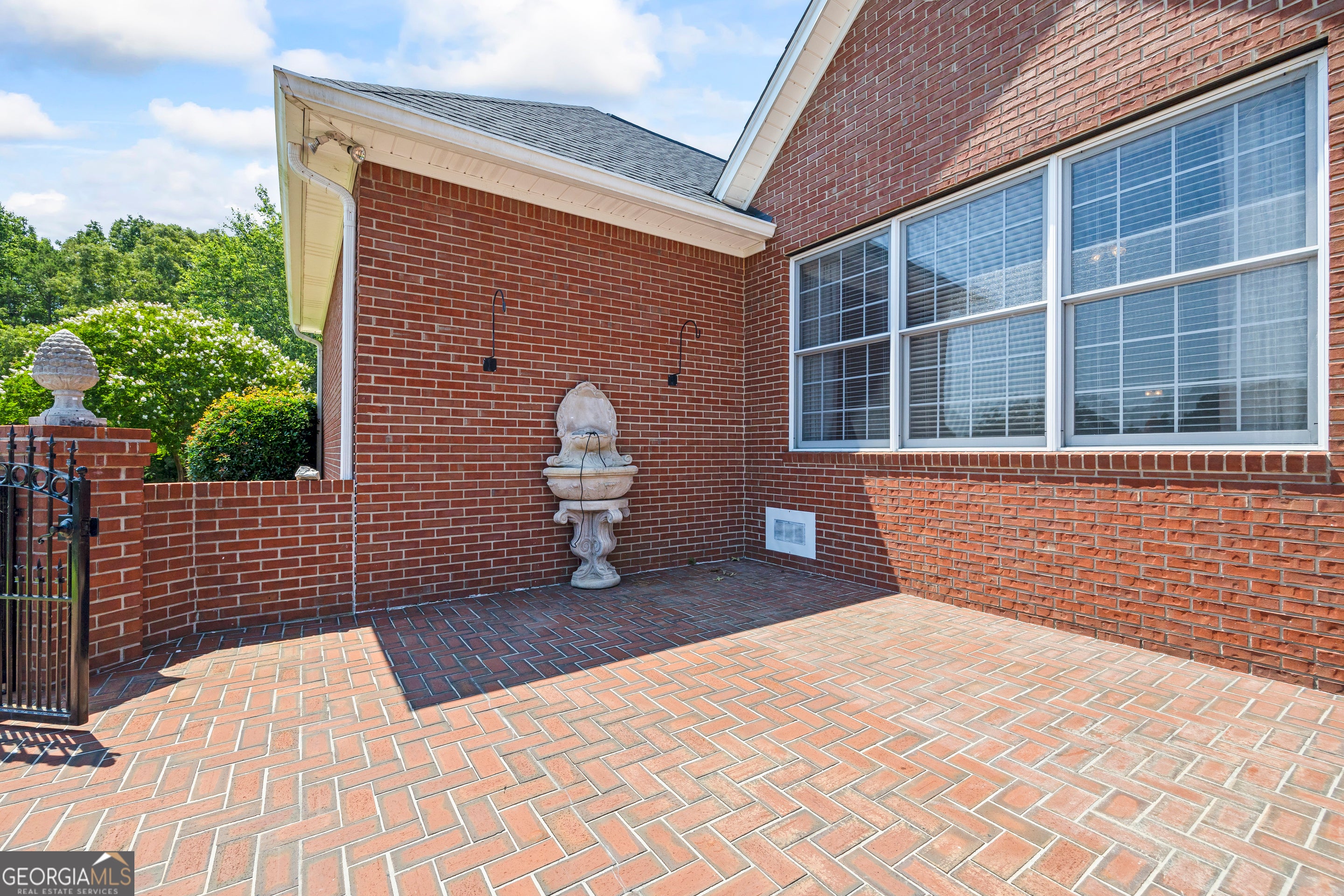 Lavonia, Georgia, 30553, United States, 5 Bedrooms Bedrooms, ,5 BathroomsBathrooms,Residential,Active,1862896