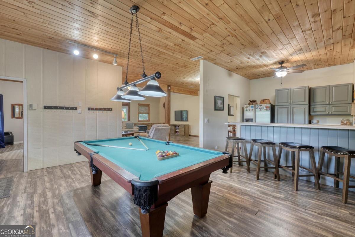 Blairsville, Georgia, 30512, United States, 4 Bedrooms Bedrooms, ,4 BathroomsBathrooms,Residential,Active,1926683
