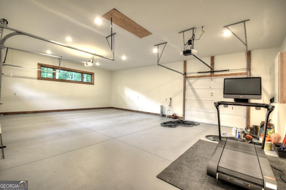 Blue Ridge, Georgia, 30513, United States, 5 Bedrooms Bedrooms, ,5 BathroomsBathrooms,Residential,Active,2003557