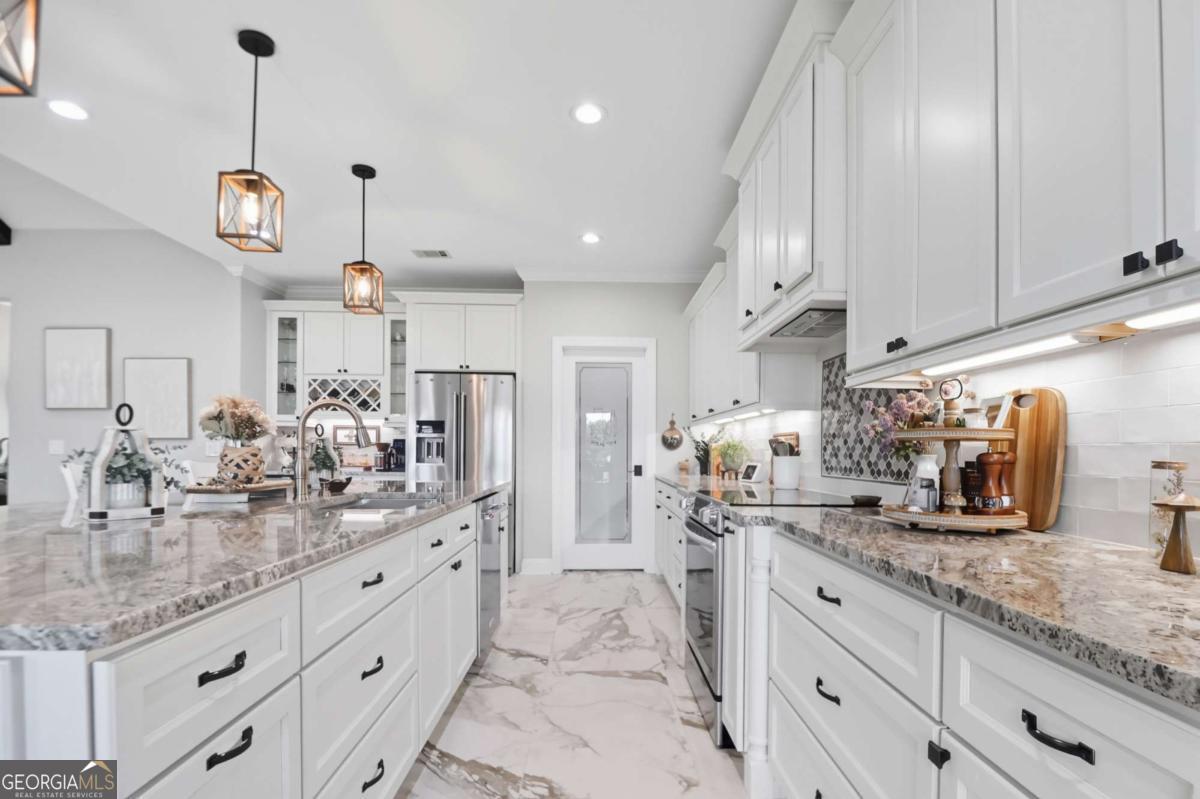 Midway, Georgia, 31320, United States, 5 Bedrooms Bedrooms, ,3 BathroomsBathrooms,Residential,Active,1959929