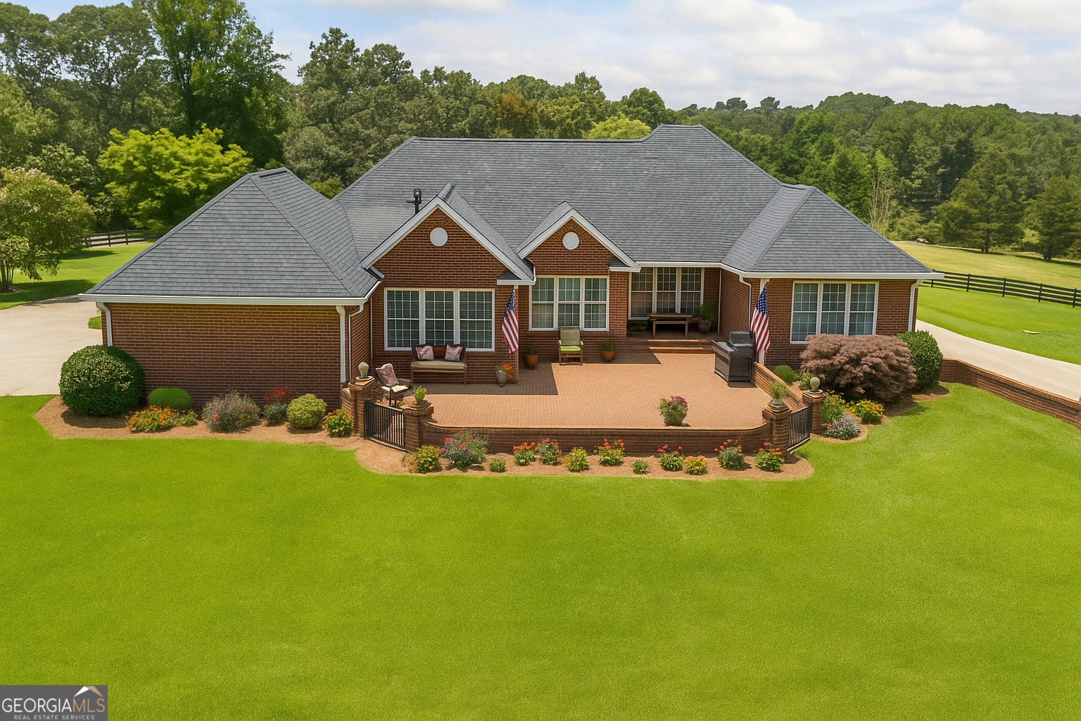 Lavonia, Georgia, 30553, United States, 5 Bedrooms Bedrooms, ,5 BathroomsBathrooms,Residential,Active,1862896