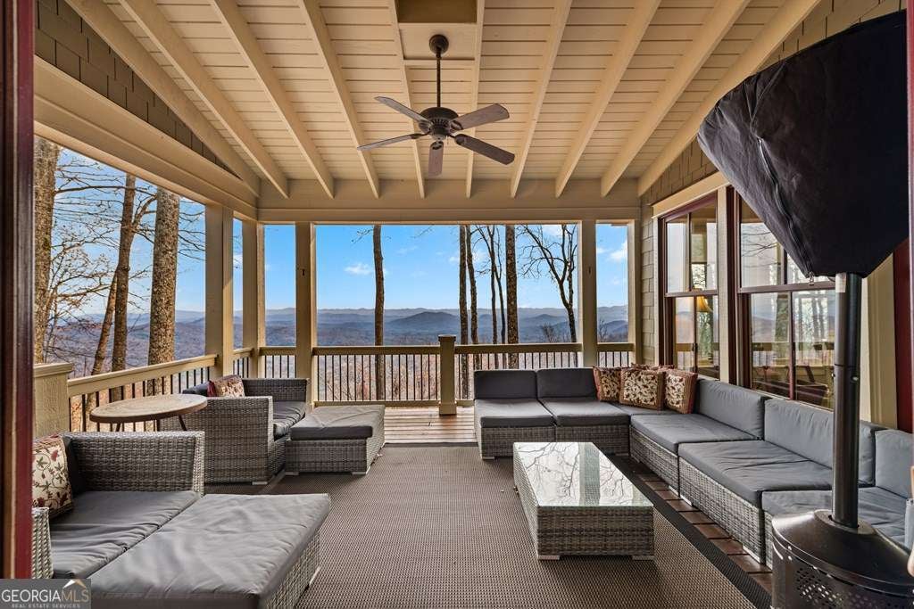 Murphy, North Carolina, 28906, United States, 5 Bedrooms Bedrooms, ,6 BathroomsBathrooms,Residential,Active,2001080