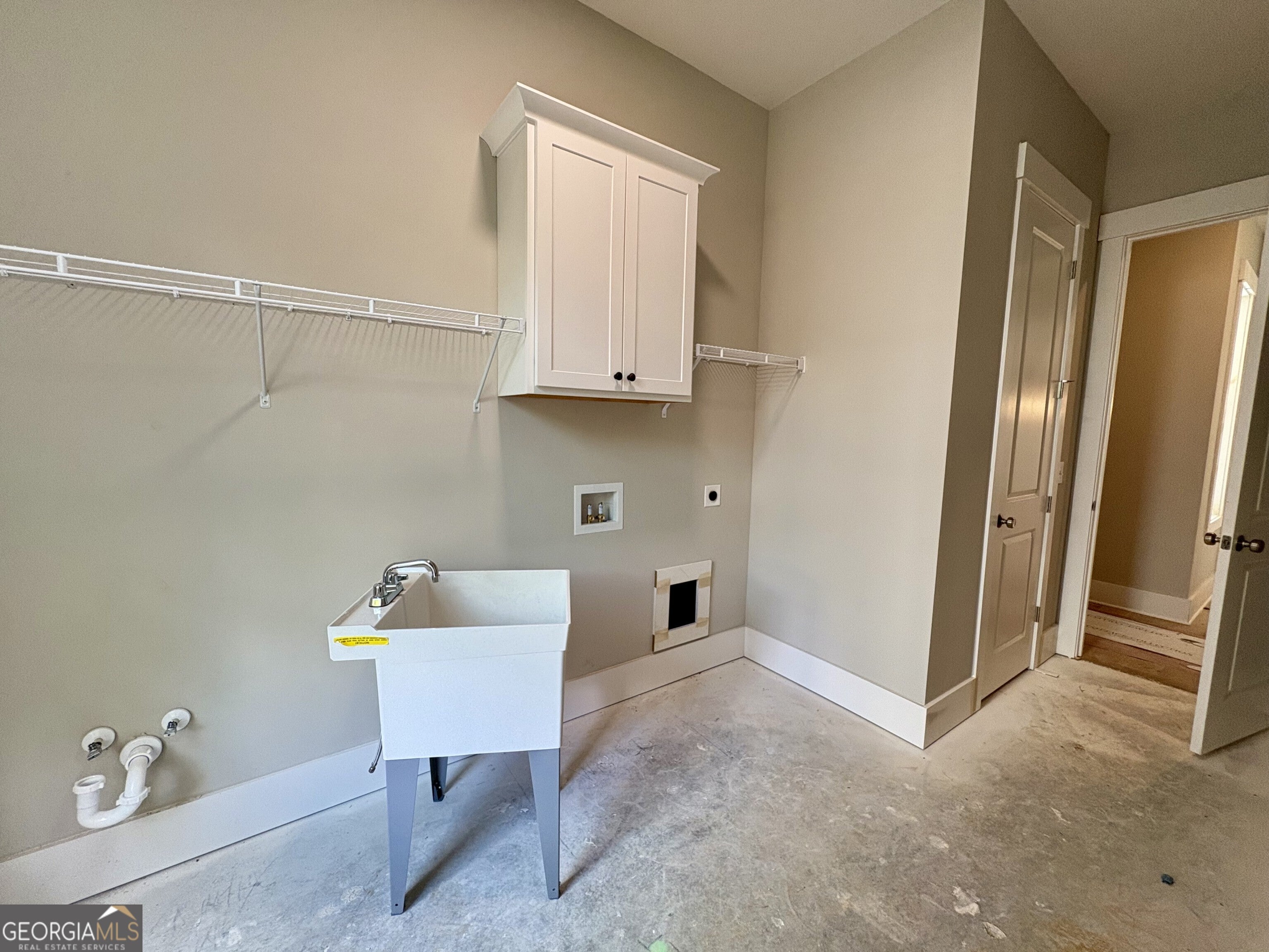 Cumming, Georgia, 30041, United States, 4 Bedrooms Bedrooms, ,5 BathroomsBathrooms,Residential,Active,1902946