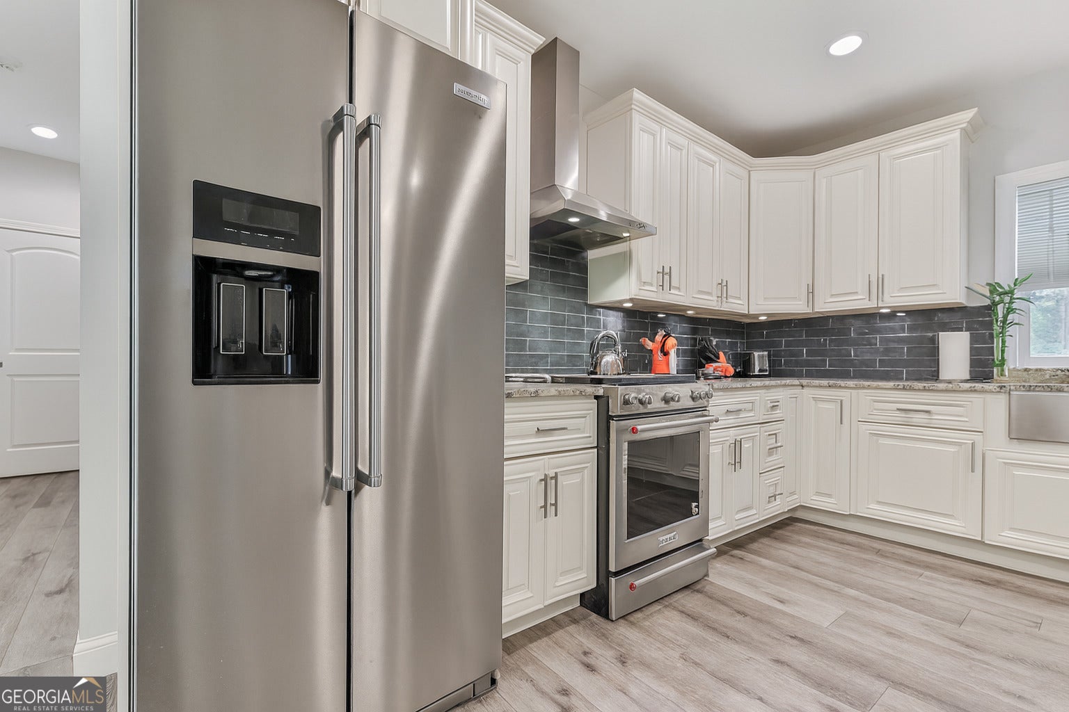 Ellijay, Georgia, 30540, United States, 4 Bedrooms Bedrooms, ,5 BathroomsBathrooms,Residential,Active,1913021