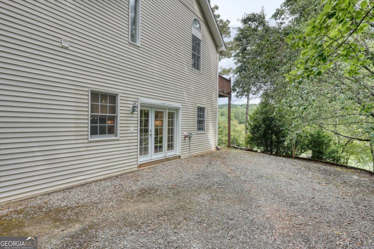 Blairsville, Georgia, 30512, United States, 4 Bedrooms Bedrooms, ,4 BathroomsBathrooms,Residential,Active,1926683
