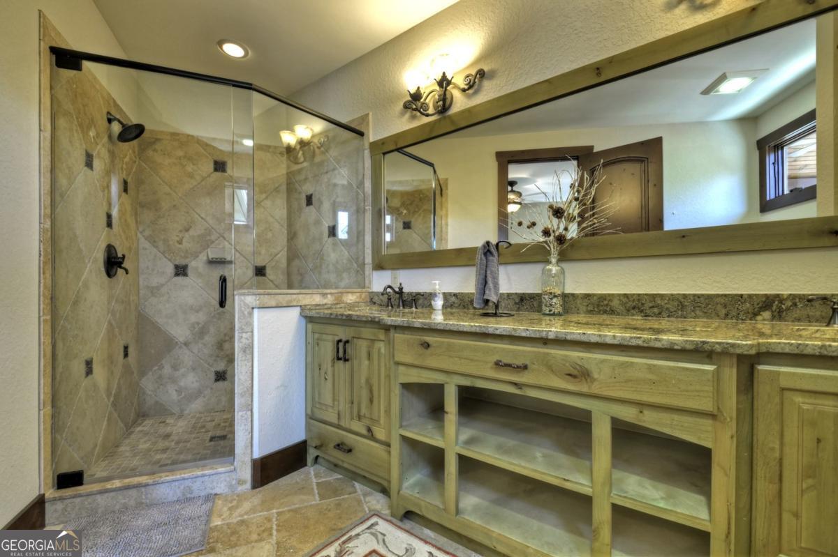 Ellijay, Georgia, 30536, United States, 5 Bedrooms Bedrooms, ,6 BathroomsBathrooms,Residential,Active,1953697